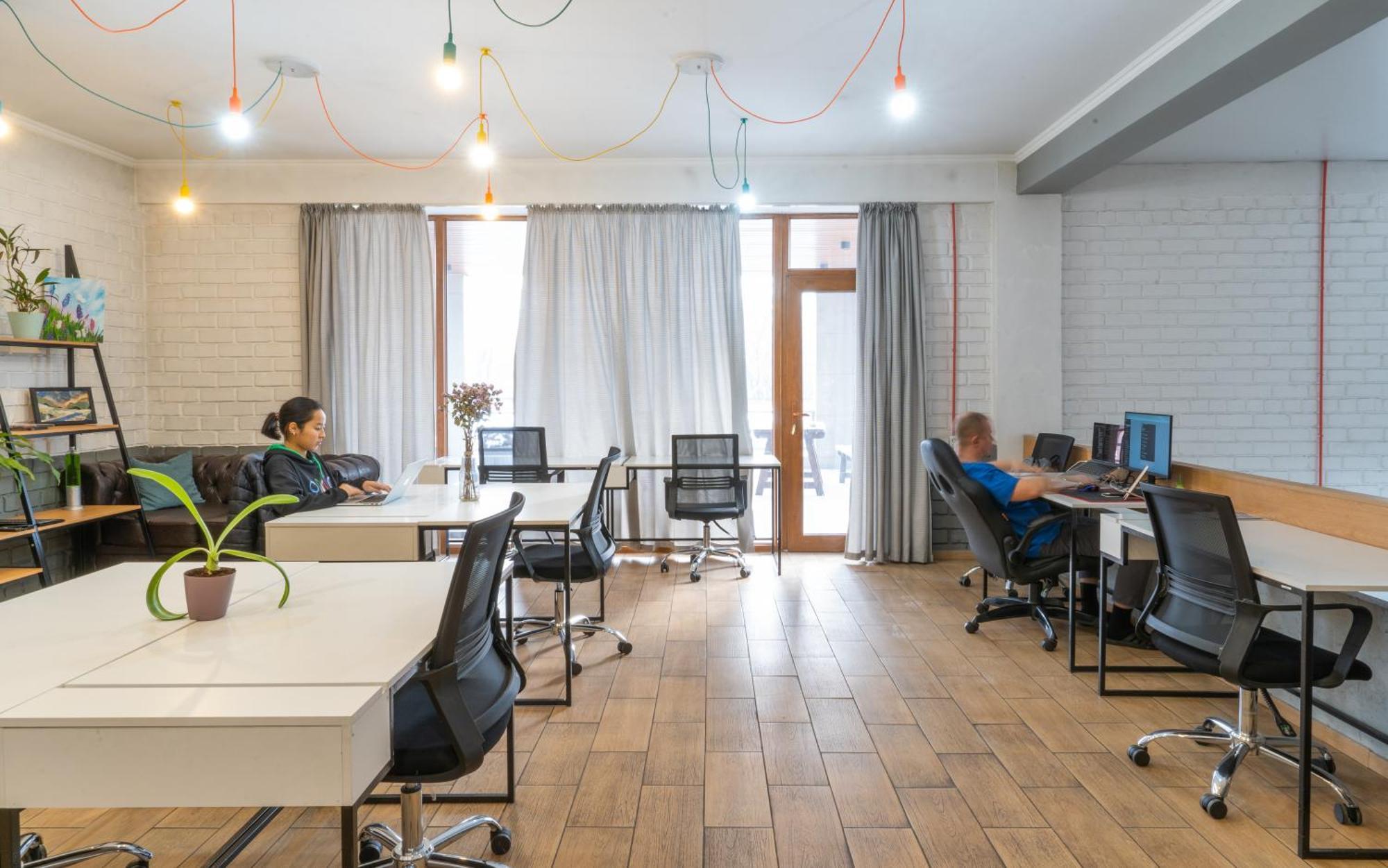 Ololofreelander Hostel&Coworking Бішкек Екстер'єр фото