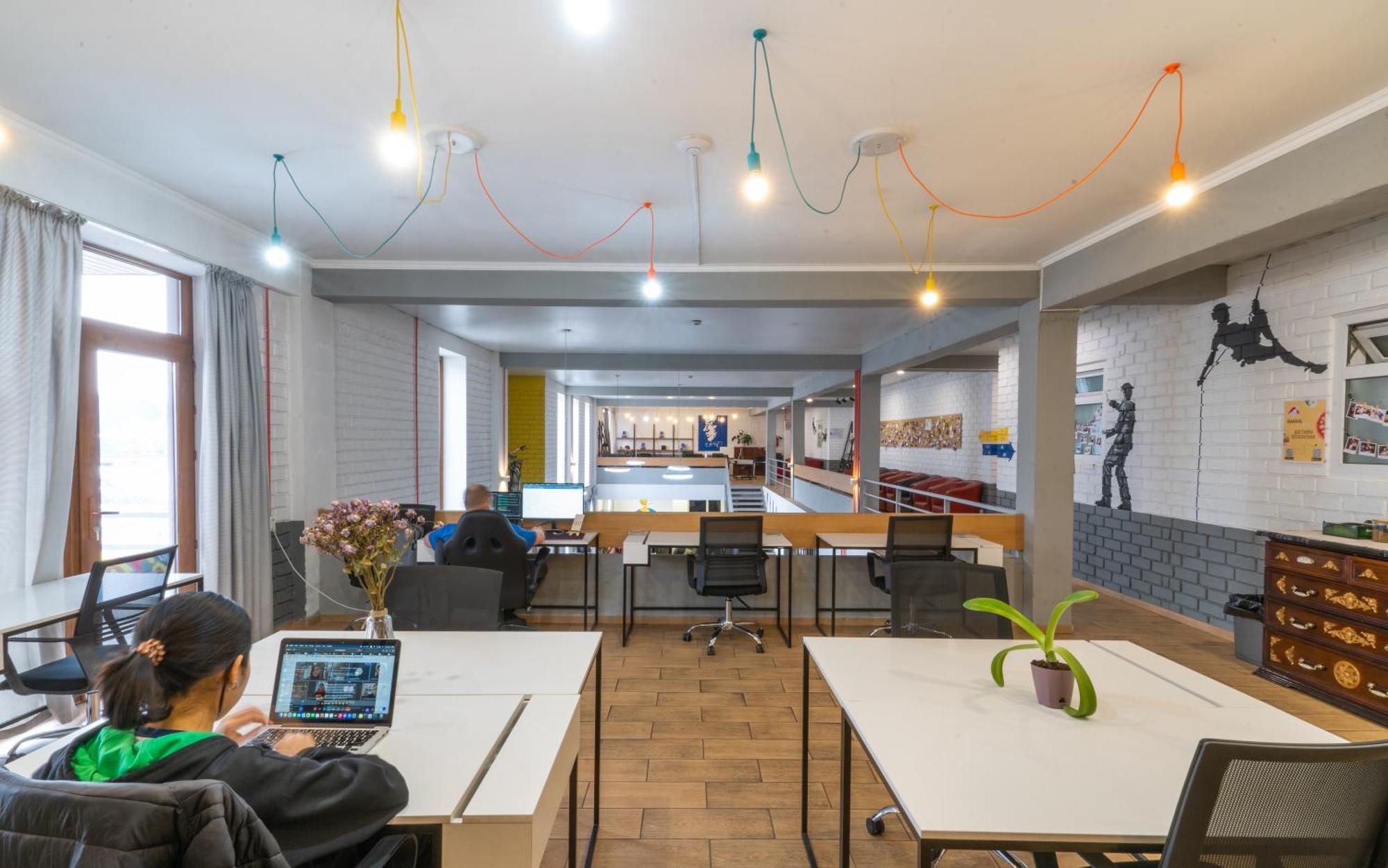 Ololofreelander Hostel&Coworking Бішкек Екстер'єр фото
