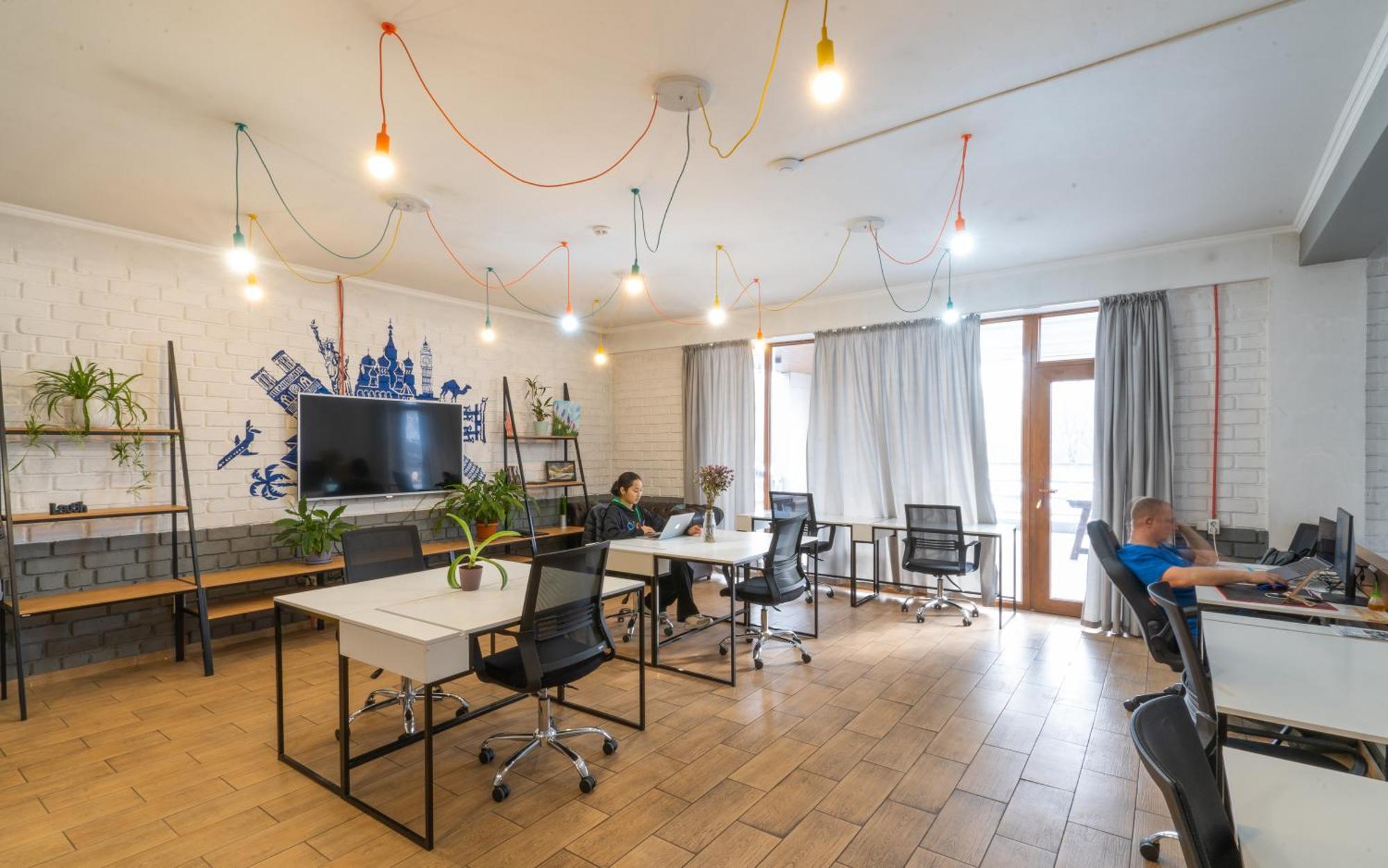 Ololofreelander Hostel&Coworking Бішкек Екстер'єр фото